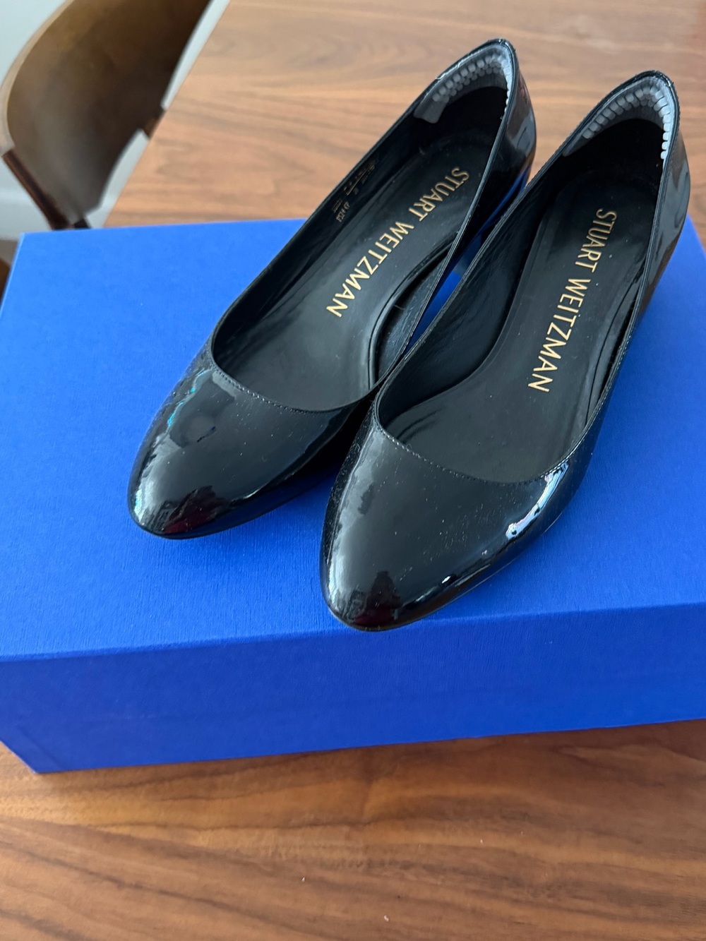 Stuart Weitzman almond toe patent leather block heels 7